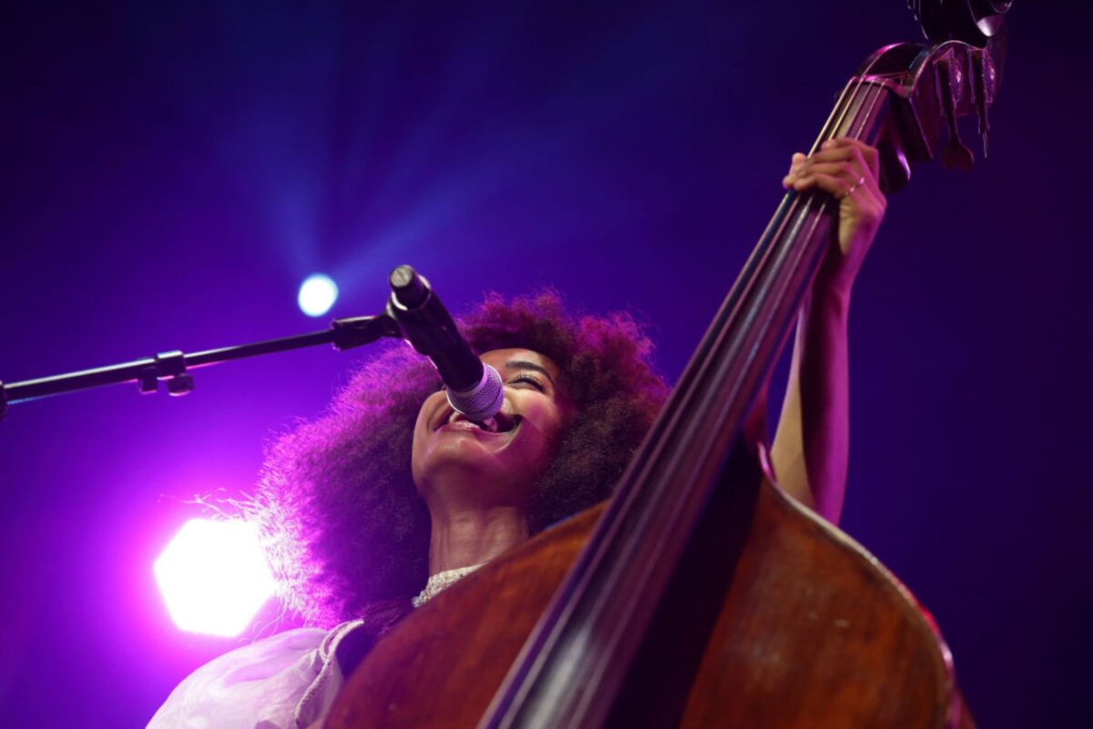 esperanza-spalding-leva-jazz-e-solidariedade-ao-festival-estilo-brasil