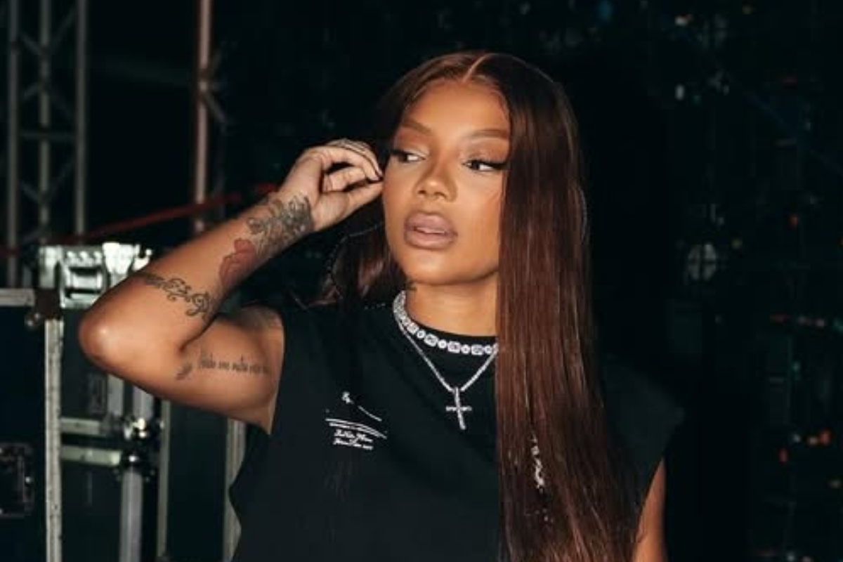 ludmilla-rebate-ofensas-a-filha-em-show-no-the-town:-“precisa-de-pai?”