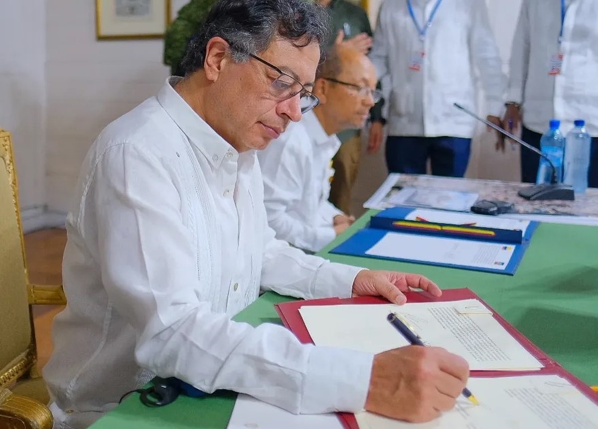 trump-retira-certificacao-de-aliado-antidrogas-da-colombia