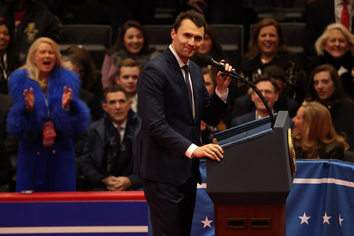 eua:-militares-podem-ser-punidos-por-zombarem-da-morte-de-kirk