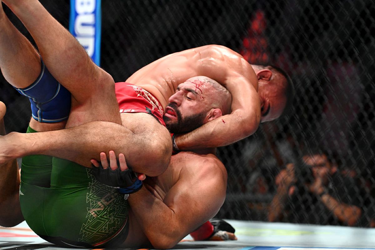 derrubado-duas-vezes!-lutador-foi-atropelado-antes-de-nocaute-no-ufc
