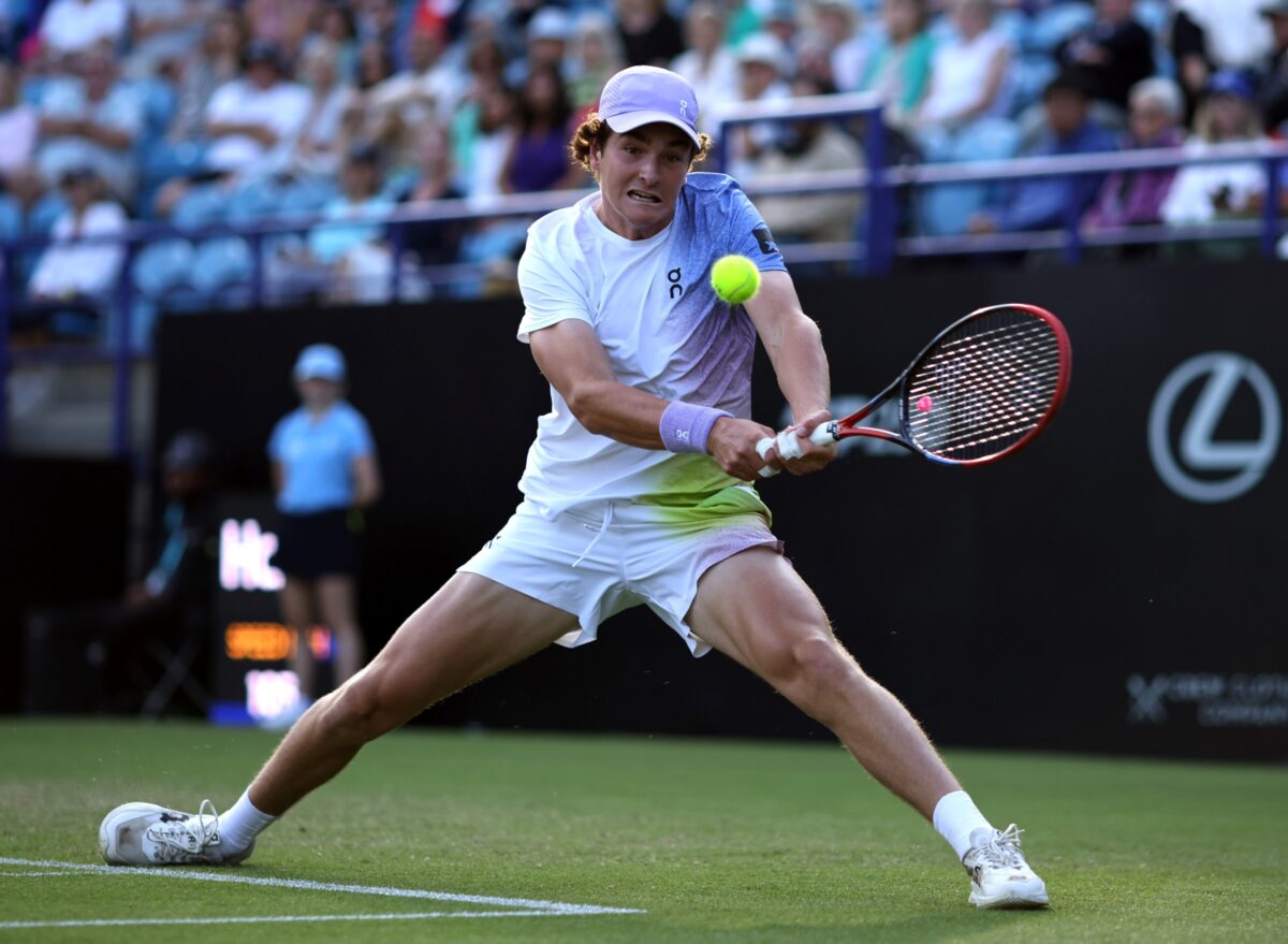 joao-fonseca-e-roger-federer-se-encontram-antes-da-laver-cup;-confira