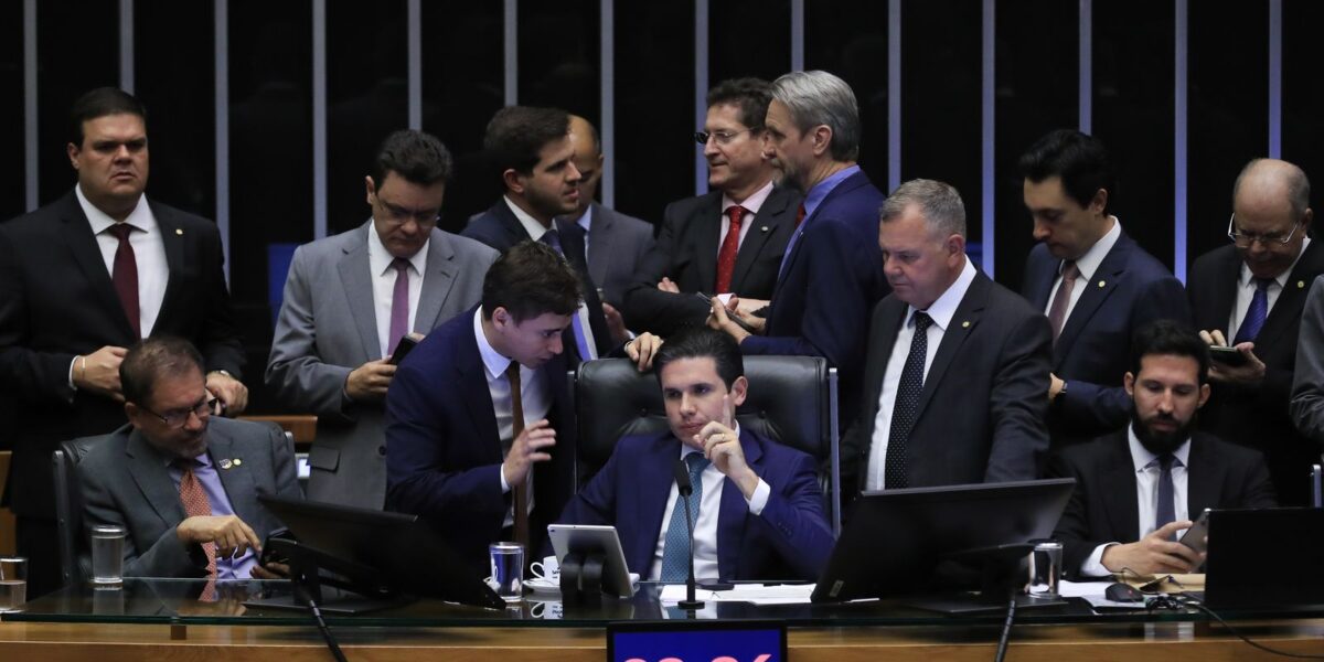 pec-da-blindagem-e-aprovada-por-deputados-e-vai-ao-senado 