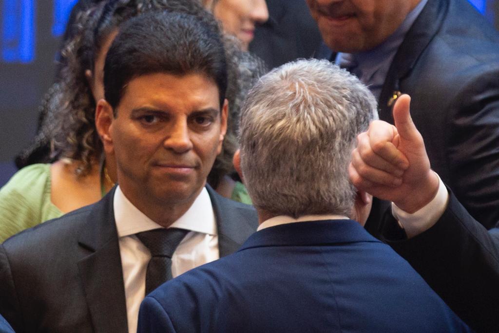 “centrao”-manobra-para-dar-sigilo-as-votacoes-da-pec-da-blindagem