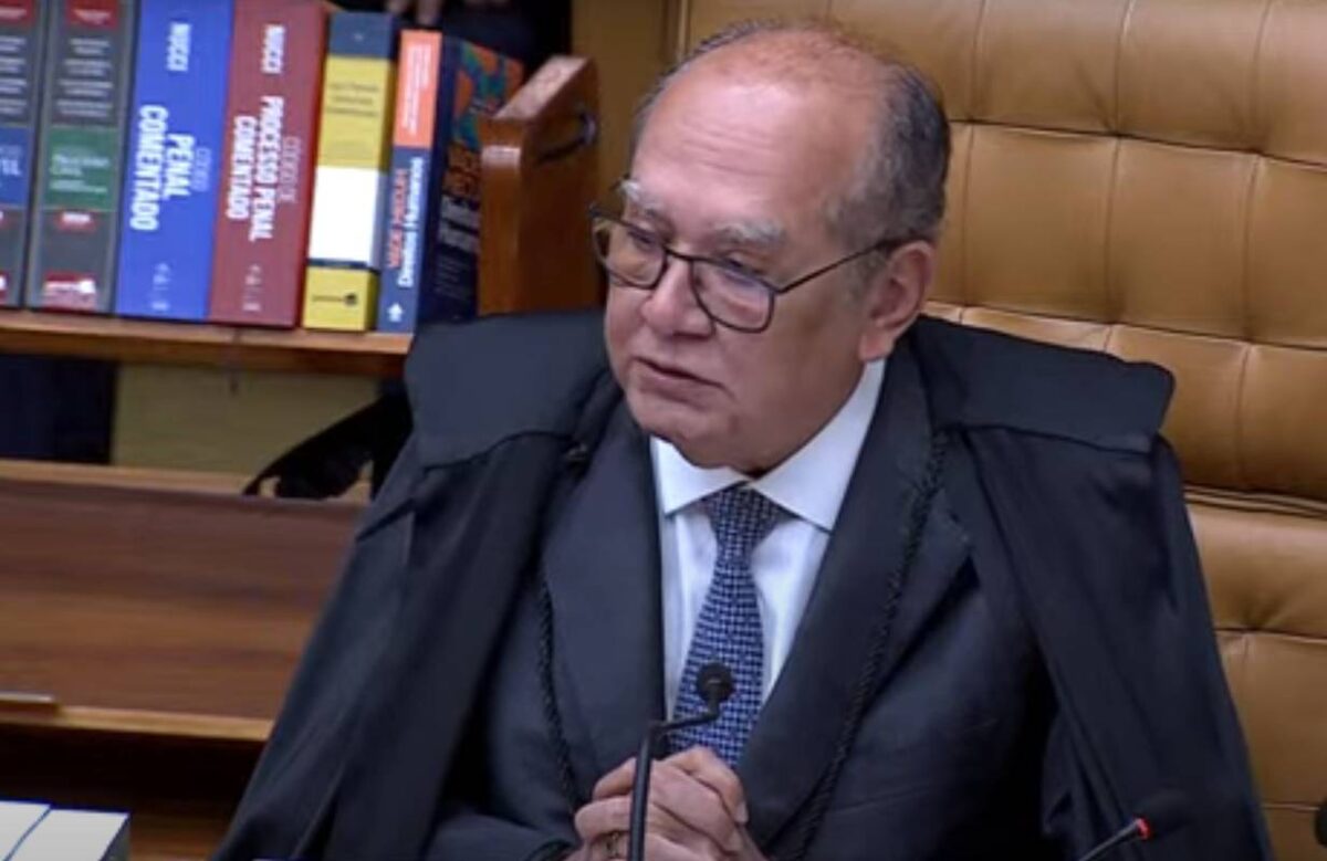 stf-pede-informacoes-sobre-rito-de-impeachment-contra-ministros