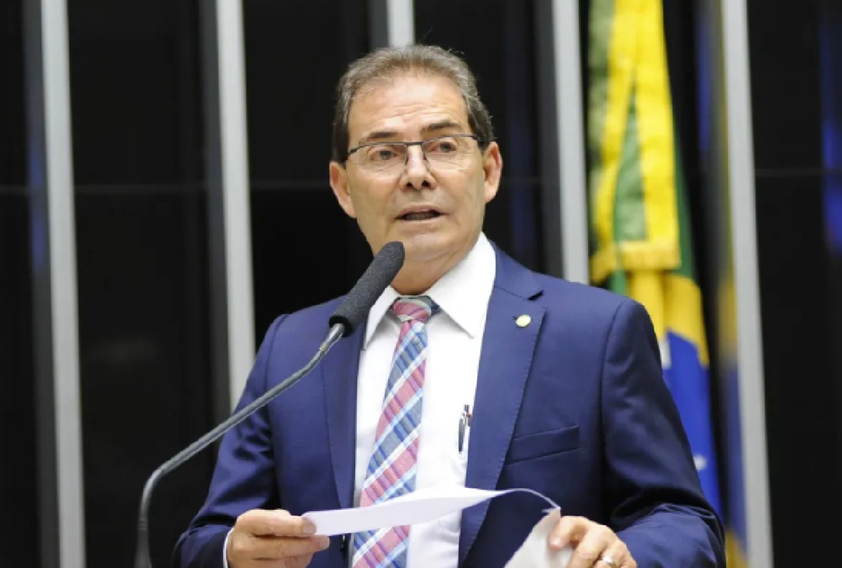 favorito-para-relatar-anistia-votou-a-favor-da-urgencia-na-camara