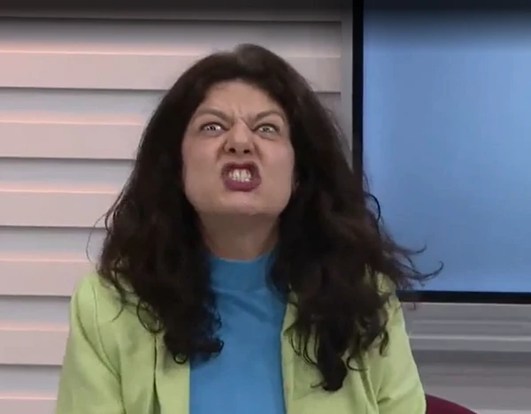 atriz-deixa-apresentadoras-sem-reacao-ao-interpretar-cena-de-terror-ao-vivo;-veja