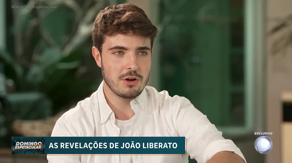 de-volta-ao-brasil,-filho-de-gugu-investe-na-carreira-artistica-e-lembra-partida-do-pai