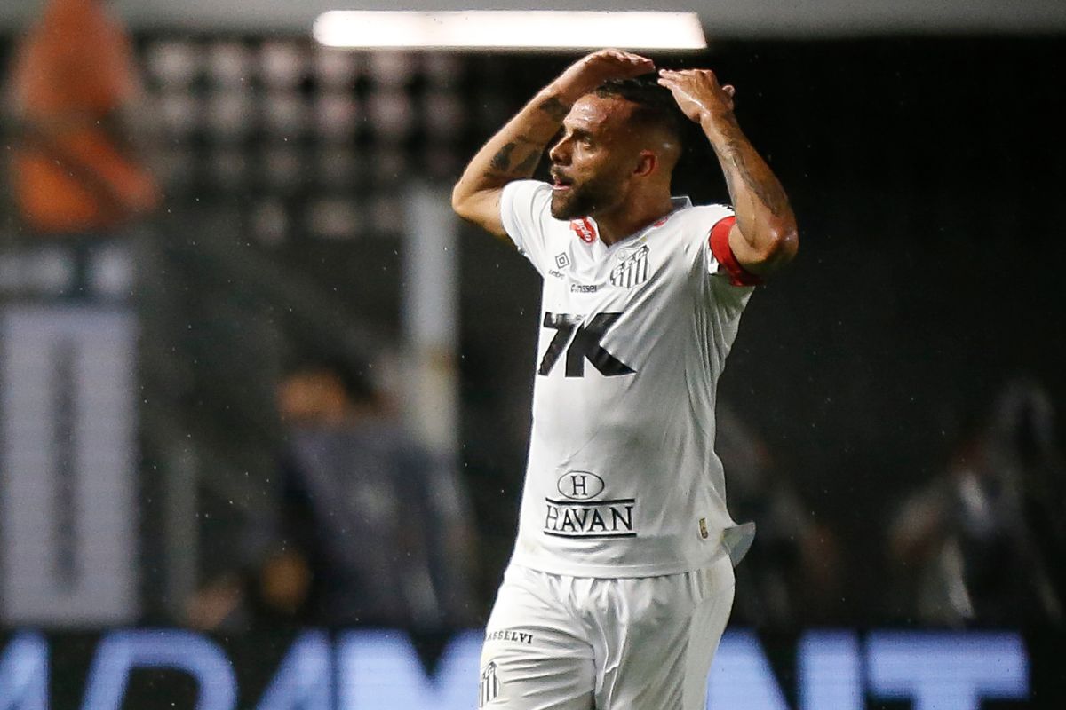 brasileirao:-sem-neymar-em-campo,-santos-vence-o-sao-paulo-por-1-x-0