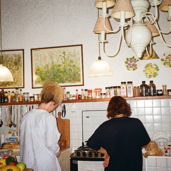 lancamentos-da-semana:-album-surpresa-de-anavitoria-e-retorno-triunfal-de-cardi-b