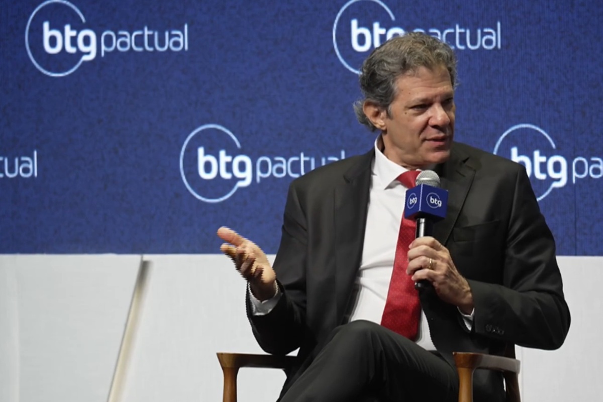 haddad-diz-que-deixa-“legado”-na-fazenda:-“assumi-sabendo-da-confusao”