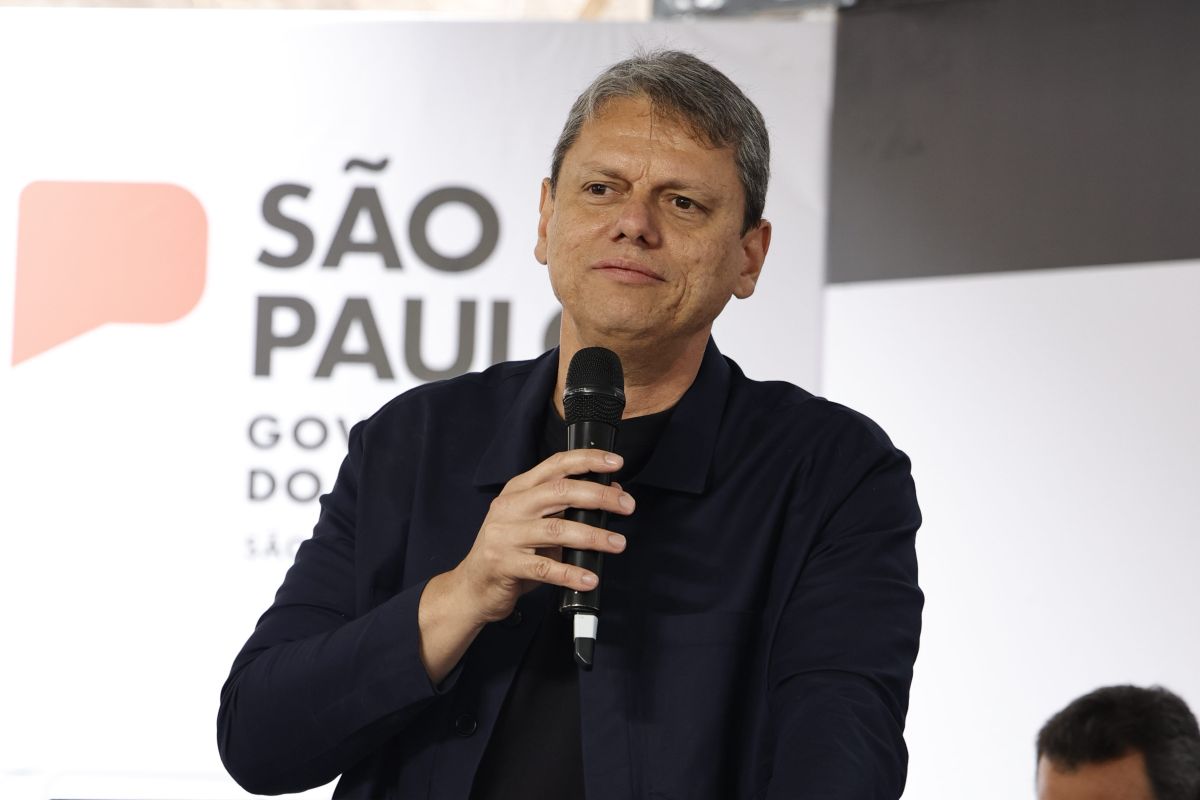apos-silencio,-tarcisio-critica-pec-da-blindagem:-“caminho-de-impunidade”