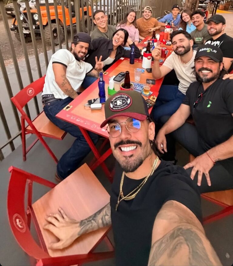 Internautas apontam que amigos de Zé Felipe e Ana Castela citaram Virginia em gravação vídeo