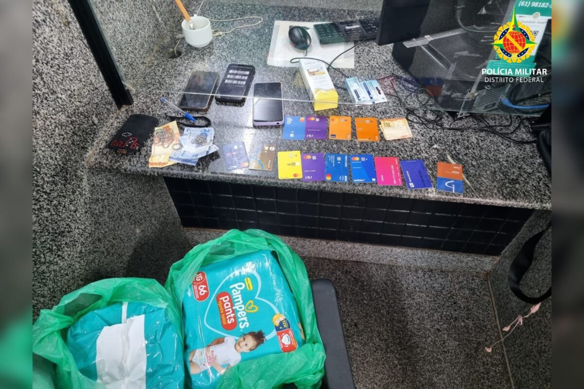 grupo-que-assaltava-passageiros-em-onibus-e-detido-apos-furto-em-loja