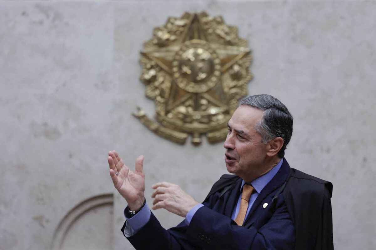 barroso-se-despede-da-presidencia-do-stf-e-exalta-democracia