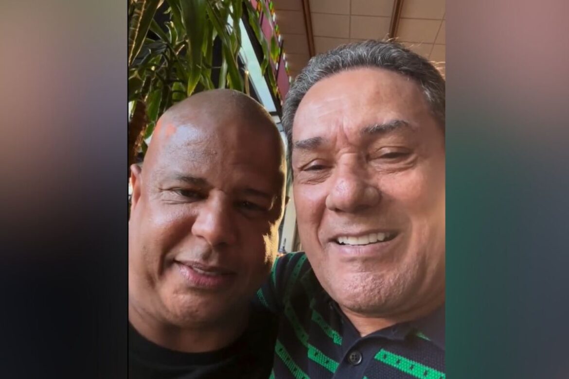 video:-luxemburgo-e-marcelinho-carioca-fazem-as-pazes-em-bar-de-sp