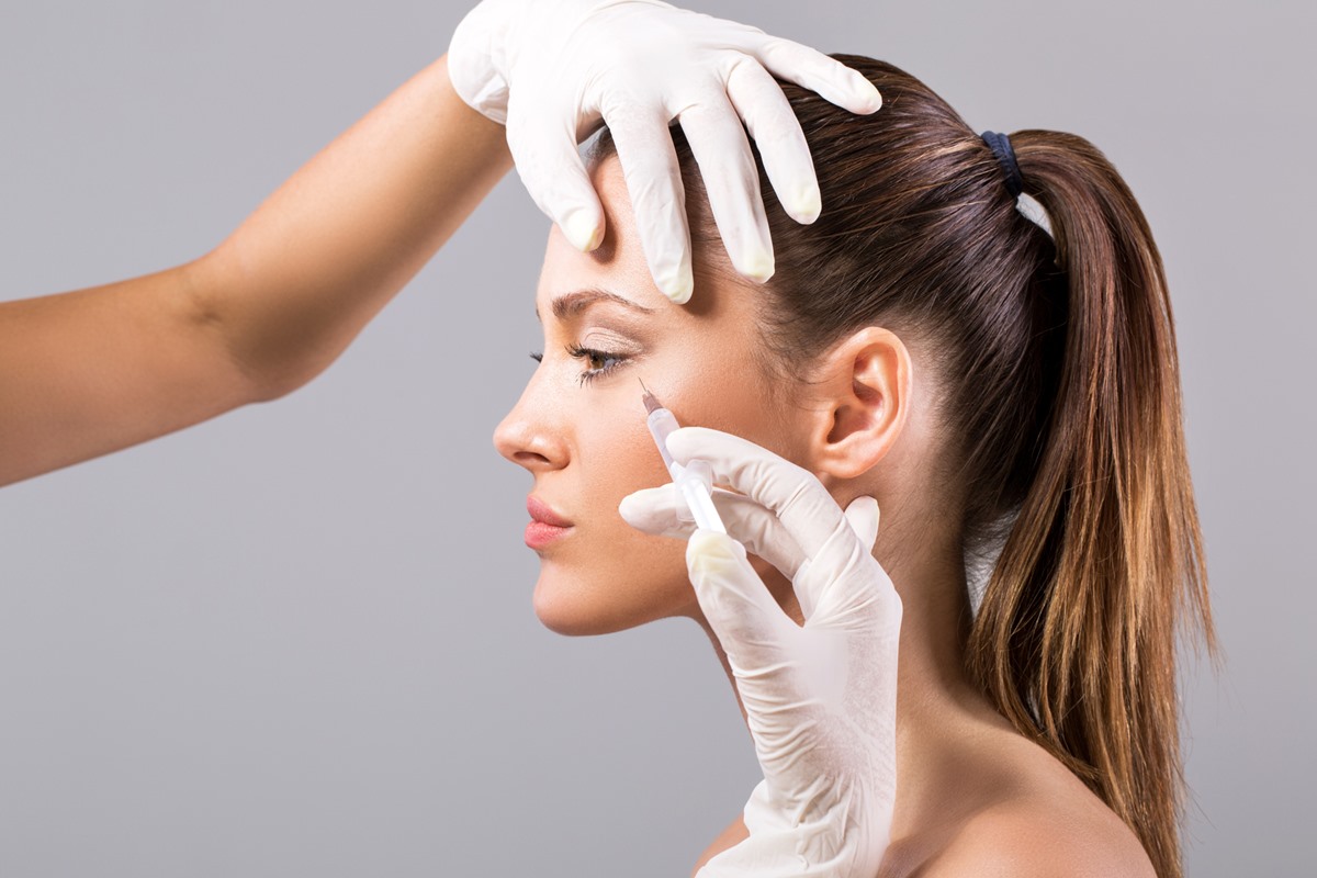 df:-55-clinicas-sao-fechadas-por-fraudar-licenca-para-aplicar-botox