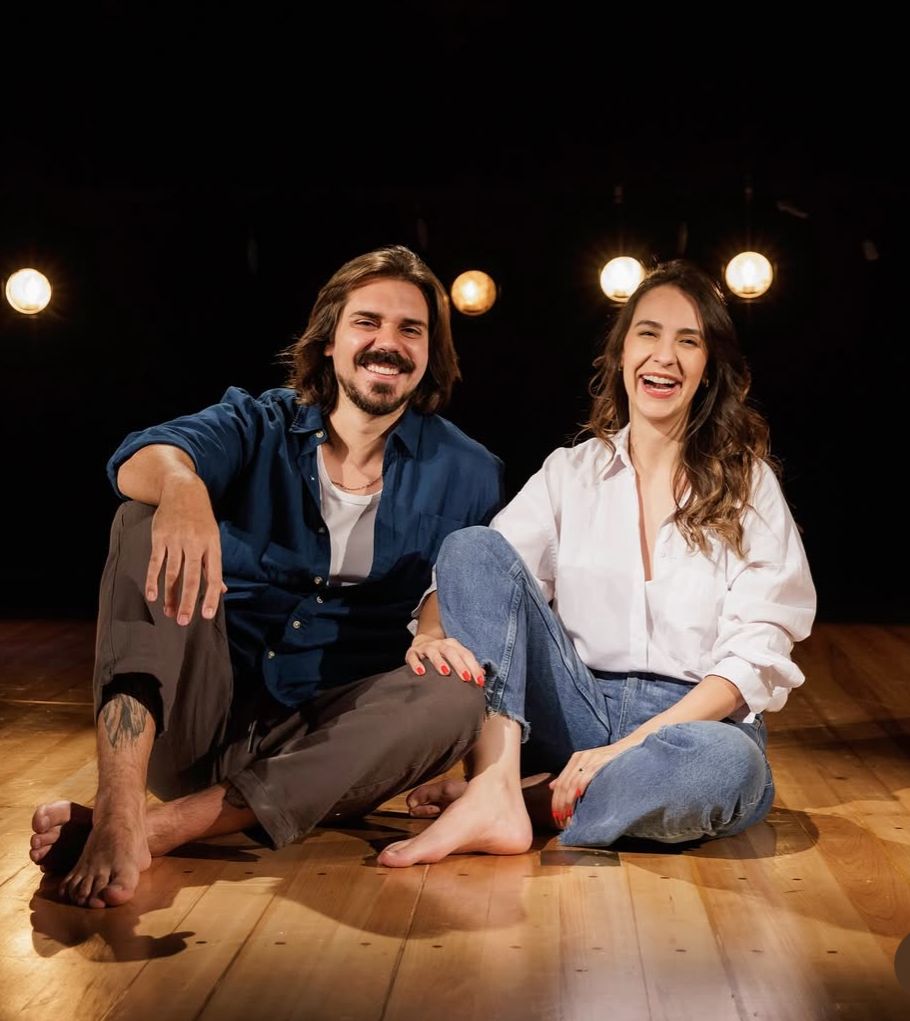 leo-bagarolo-e-evelin-camargo-estreiam-no-teatro-com-“por-toda-a-minha-vida”