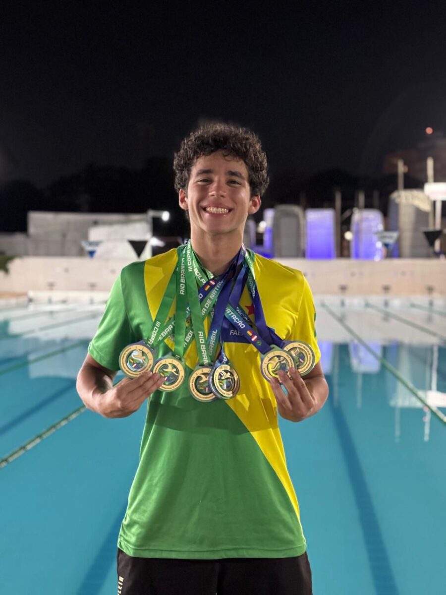 Com apoio da Miragina, nadador acreano conquista seis ouros e quebra recordes em campeonato Com apoio da Miragina, nadador acreano conquista seis ouros e quebra recordes em campeonato