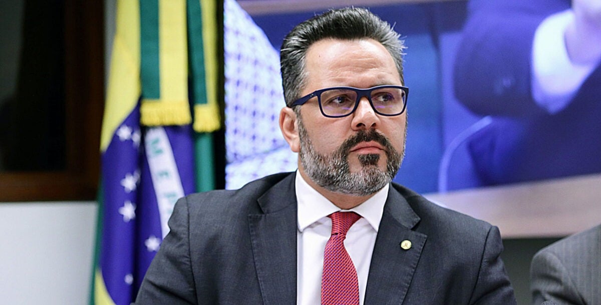 Alan Rick descreveu o cenário como uma batalha desigual, mas demonstrou confiança na sua estratégia de bastidores. "