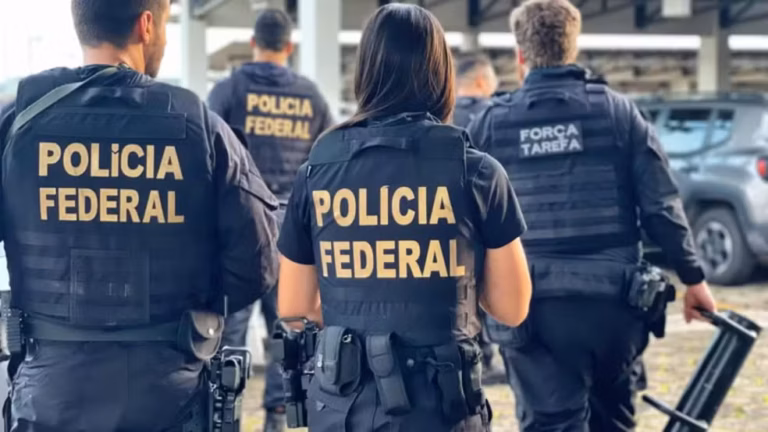 Megaoperação da PF deflagrada contra o crime organizado no Acre prende dez pessoas