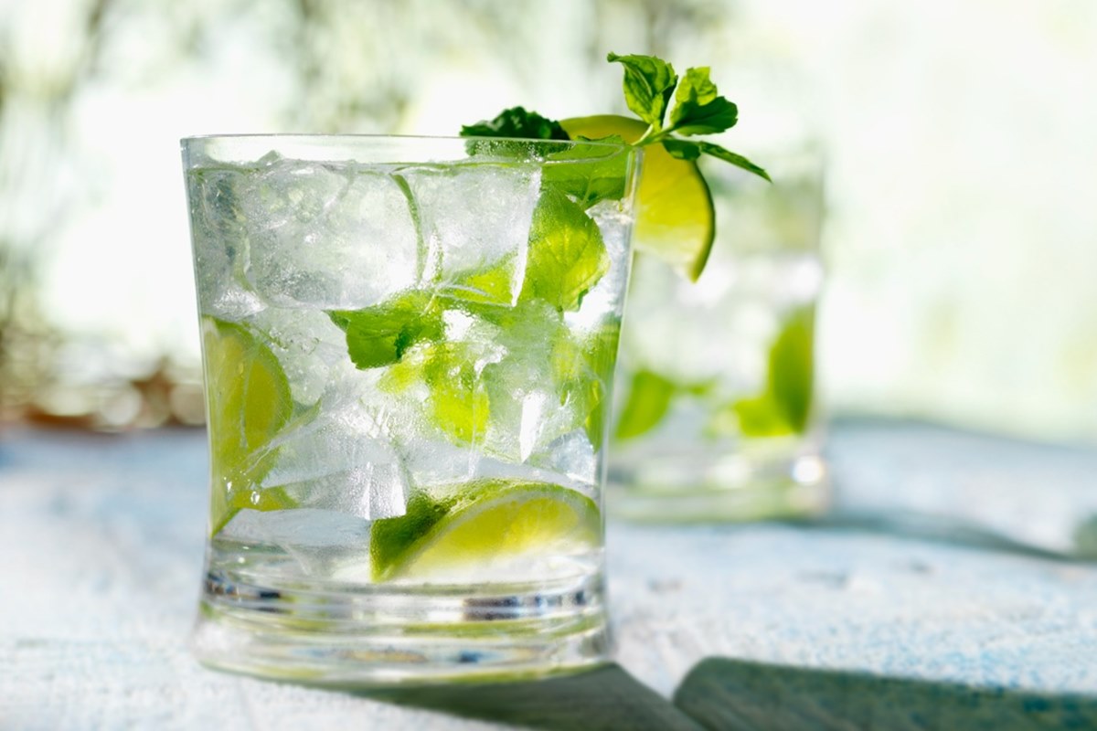 metanol:-apos-suspeita-de-intoxicacao,-operacao-fiscaliza-bares-no-df