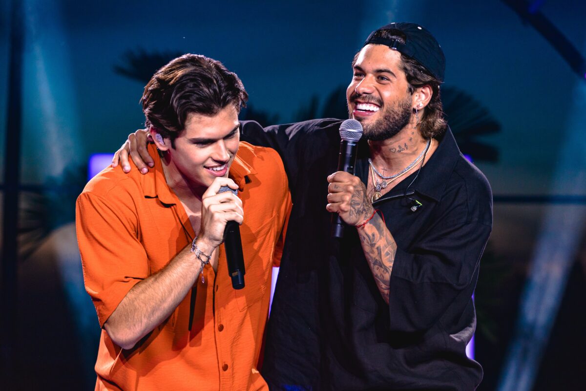 com-leonardo,-ze-felipe-e-marilia-tavares,-joao-henrique-grava-seu-1o-dvd