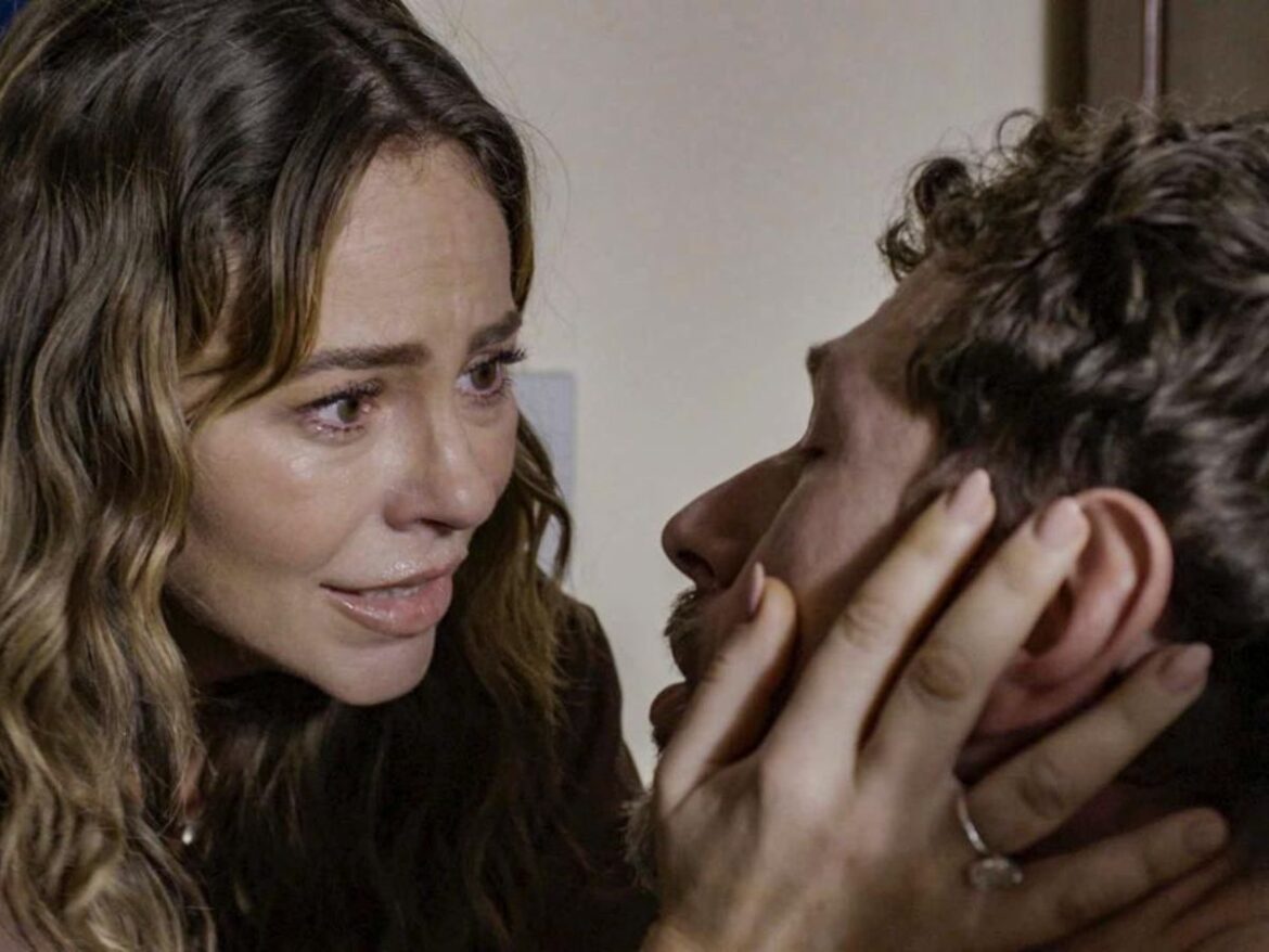 “vale-tudo”:-paolla-oliveira-se-despede-de-heleninha-roitman-com-o-coracao-partido