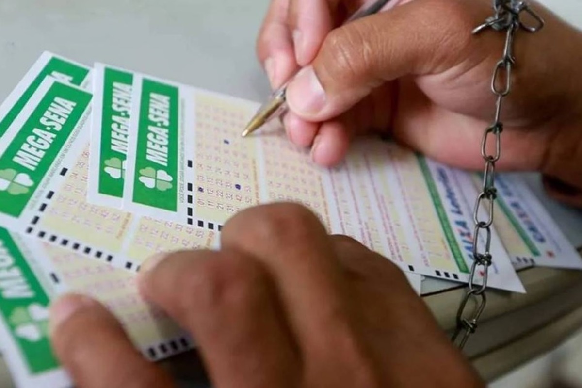 mega-sena:-aposta-do-df-acerta-cinco-numeros-e-leva-r$-63-mil