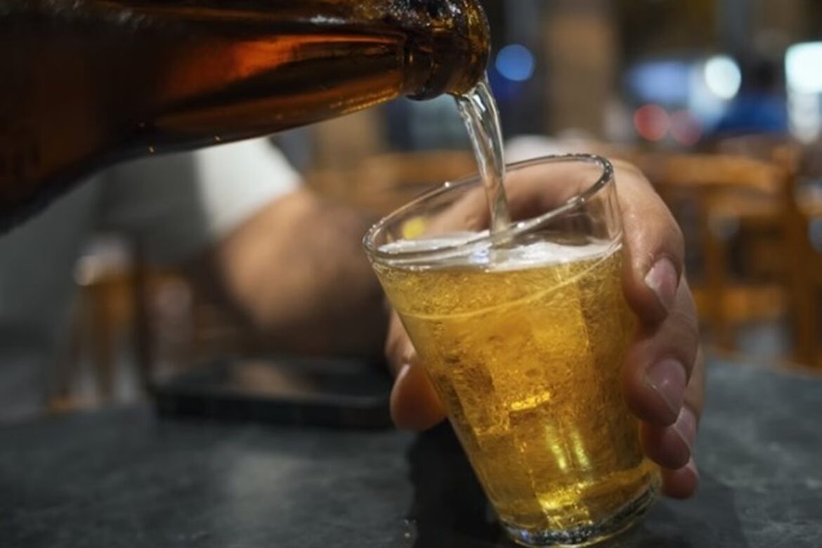 policia-prende-5-e-apreende-1.500-garrafas-adulteradas-em-sao-paulo