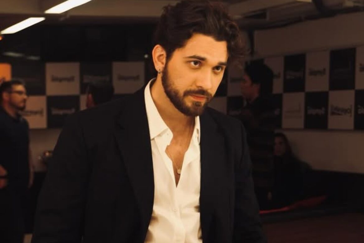 mioto-se-afasta-das-redes-em-meio-a-fofocas-de-ana-castela-e-ze-felipe