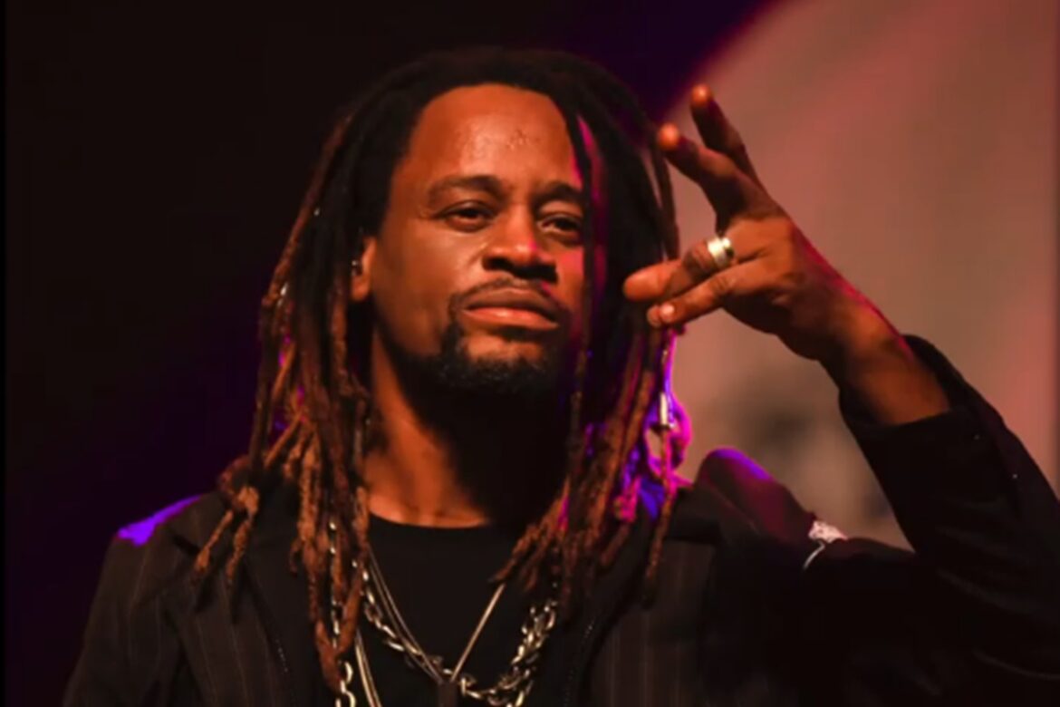 toni-garrido-explica-mudanca-em-classico-do-cidade-negra:-“machista”