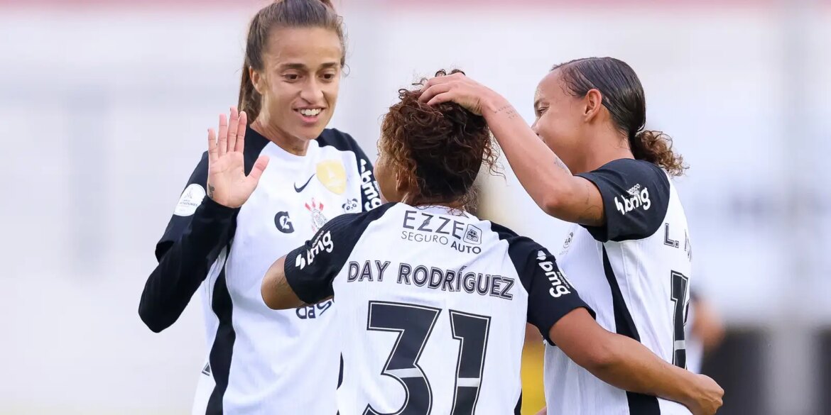 libertadores-feminina:-corinthians-marca-11-vezes-e-bate-always-ready