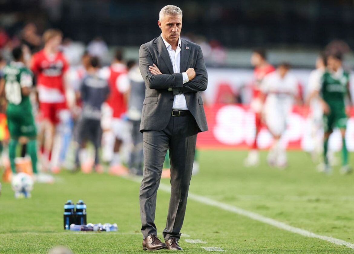 crespo-sobre-arbitragem-contra-o-palmeiras:-“nunca-vi-nada-igual”