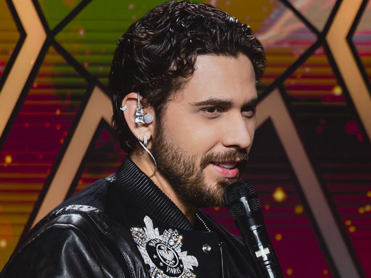 gustavo-mioto-deixa-palco-durante-musica-gravada-com-ana-castela-e-fas-reagem-nas-redes