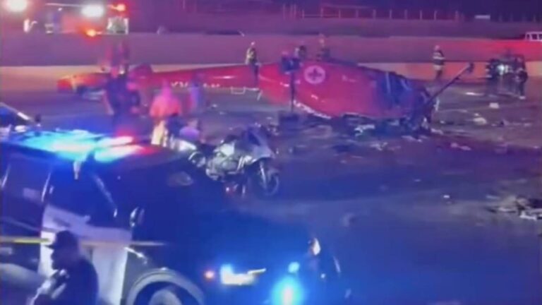 Vídeo: helicóptero médico cai em rodovia nos EUA; há 3 feridos graves