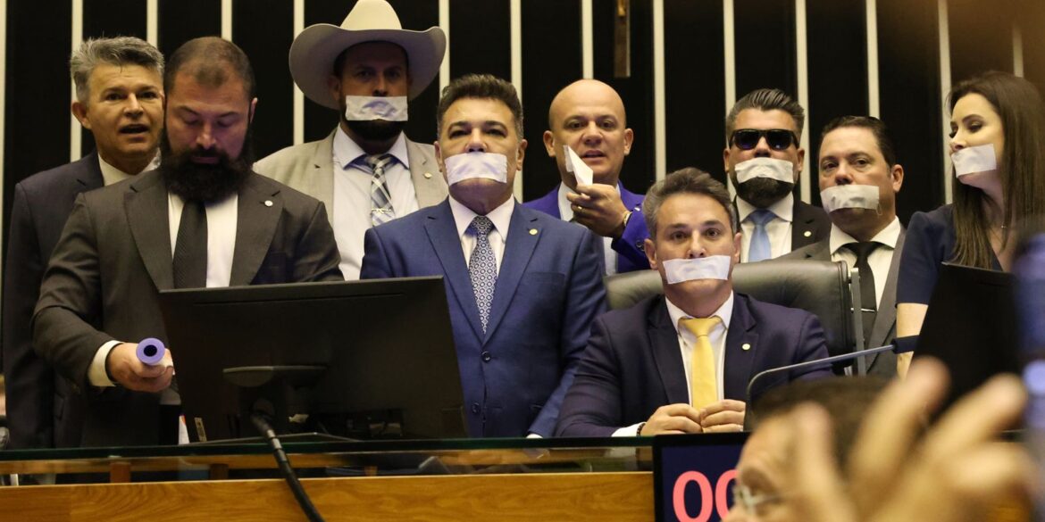 conselho-de-etica-abre-processo-contra-deputados-envolvidos-em-motim