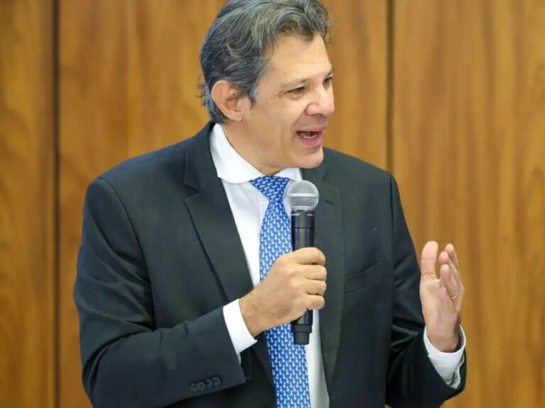 Haddad celebra avanço diplomático com EUA e aposta em aprovação do IR até R$ 5 mil