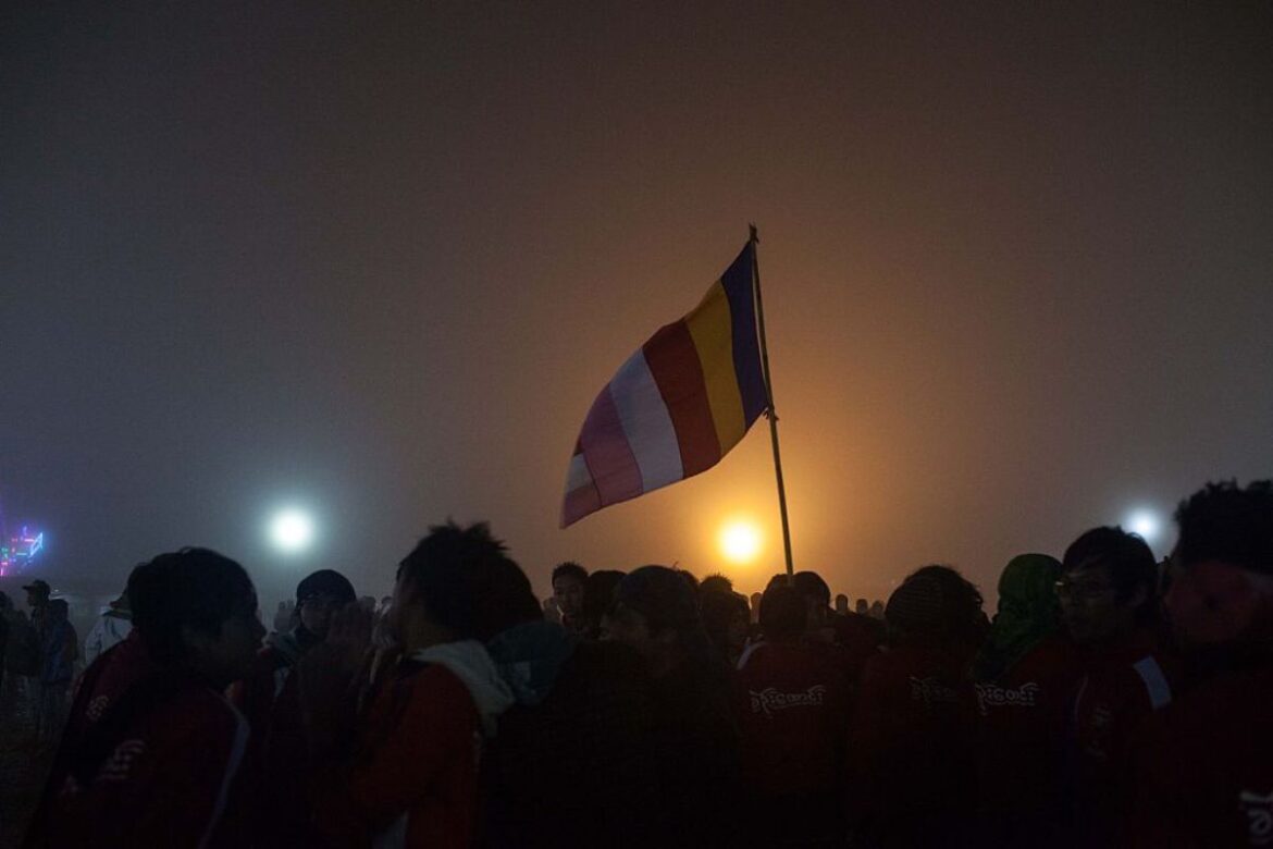 exercito-de-mianmar-e-acusado-de-matar-40-civis-em-festival