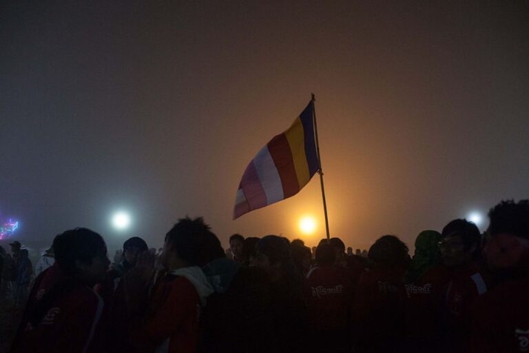 exercito-de-mianmar-e-acusado-de-matar-40-civis-em-festival