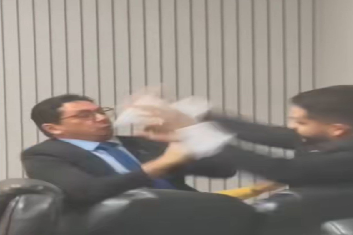 vereadores-trocam-socos-durante-sessao-na-camara-do-acre.-video