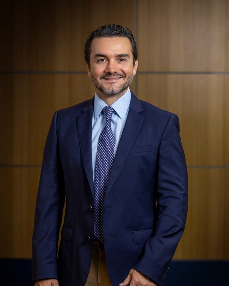 apos-resistencia-em-deixar-governo,-ministro-do-turismo-e-afastado-do-uniao-brasil