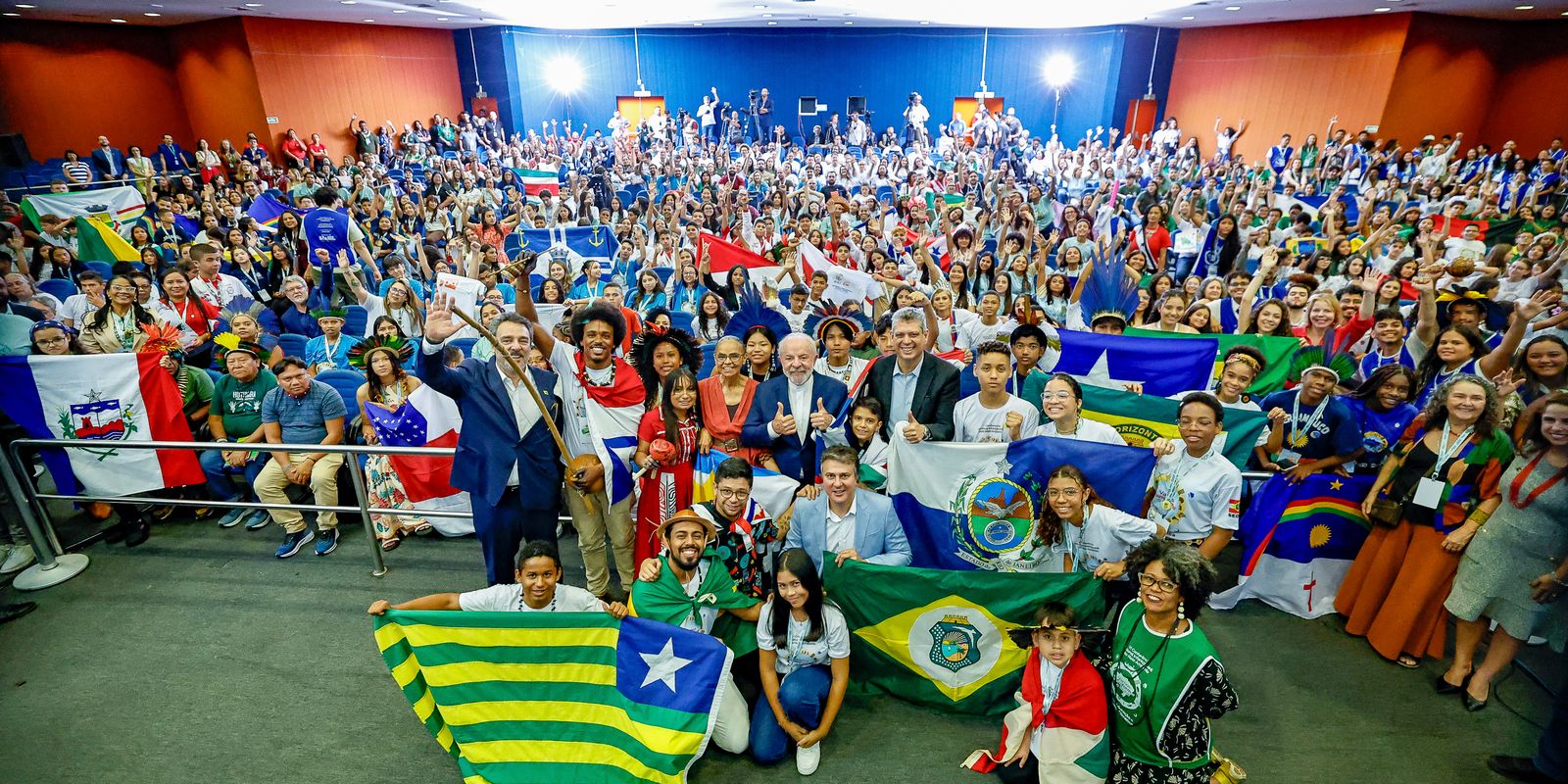 Jovens lançam carta compromisso por educação e justiça climática