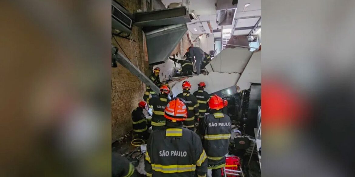 uma-pessoa-morre-apos-desabamento-de-teto-de-restaurante-em-sp