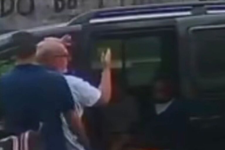 video:-caramelo-aparece-como-“comparsa”-de-bandido-em-assalto-no-rj