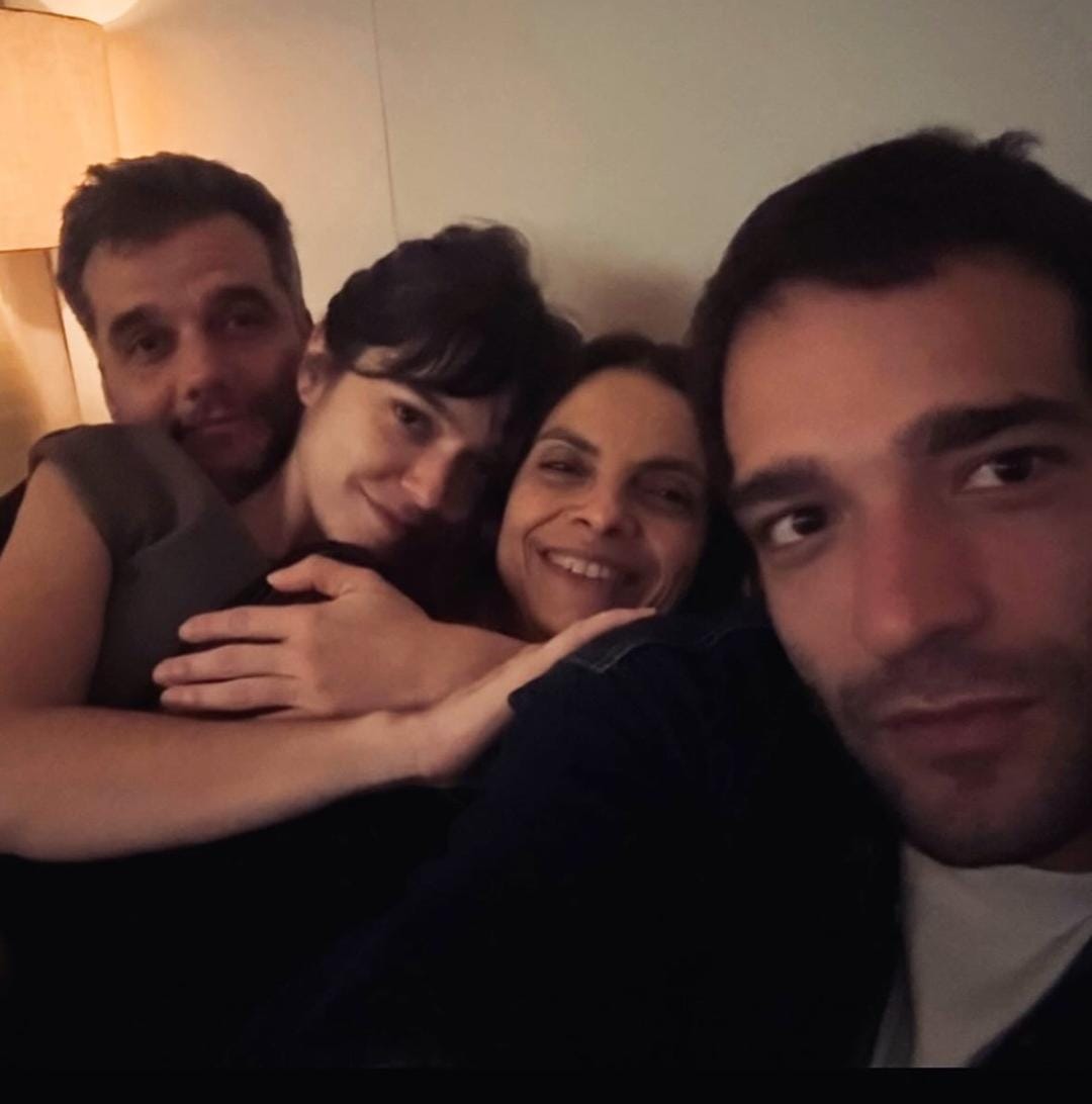 encontro-de-gigantes:-wagner-moura-e-humberto-carrao-posam-juntos-e-encantam-fas