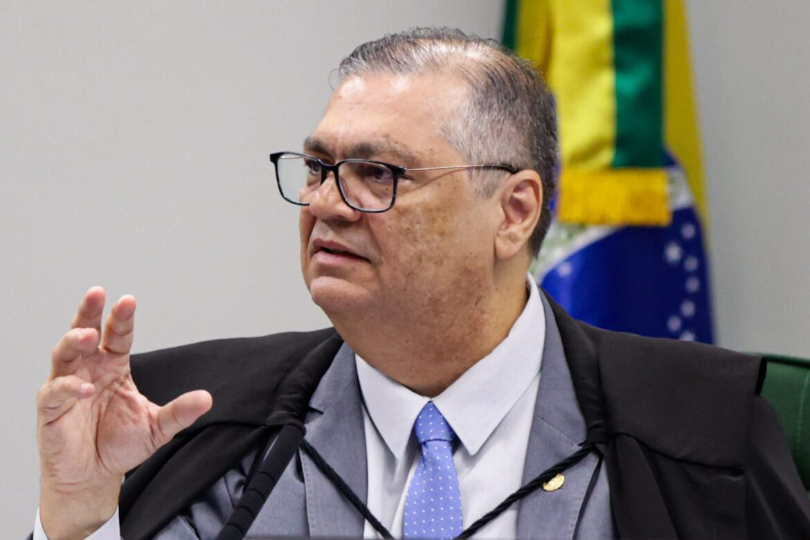 stf:-meta-diz-que-nao-pode-entregar-dados-de-contas-que-ameacaram-dino