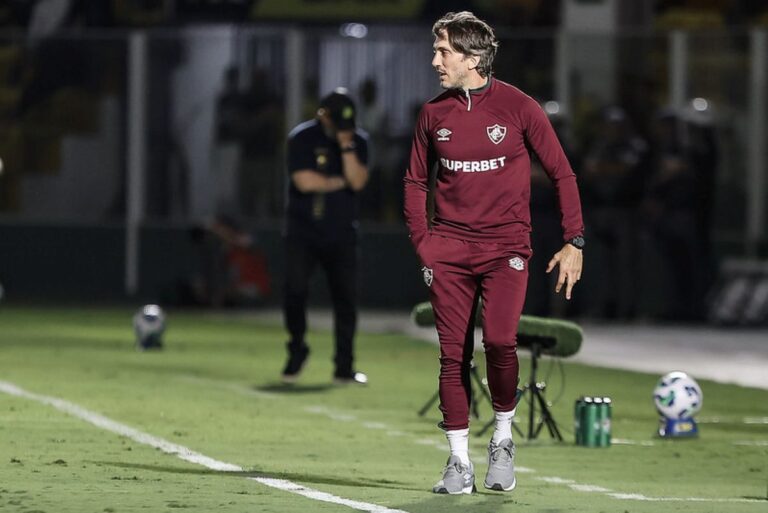 zubeldia-critica-arbitragem-apos-jogo:-“momento-totalmente-negativo”