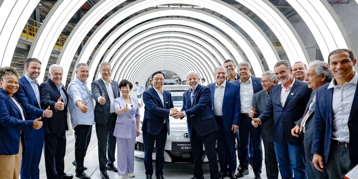 nova-fabrica-de-carros-eletricos-mostra-confianca-no-brasil,-diz-lula