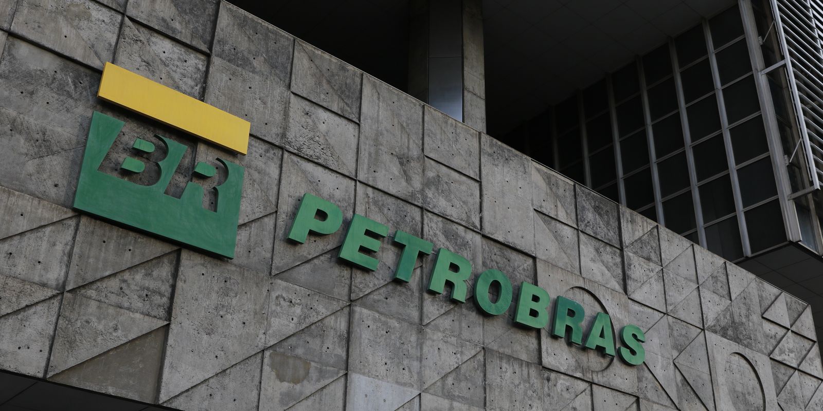 petrobras-anuncia-r$-2,6-bilhoes-para-industria-naval-na-bahia